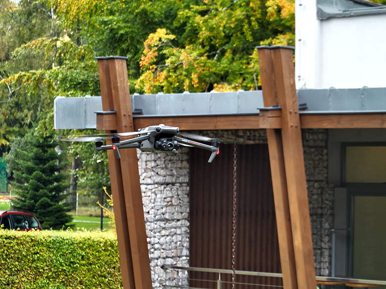 DJI Mavic 3 Enterprise kompatybilny z modułem RTK to sprawdzony dron do geodezji i fotogrametrii